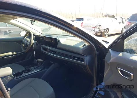 2025 Kia K4 Lxs from USA, damaged, VIN 3KPFT4DE8SE194687